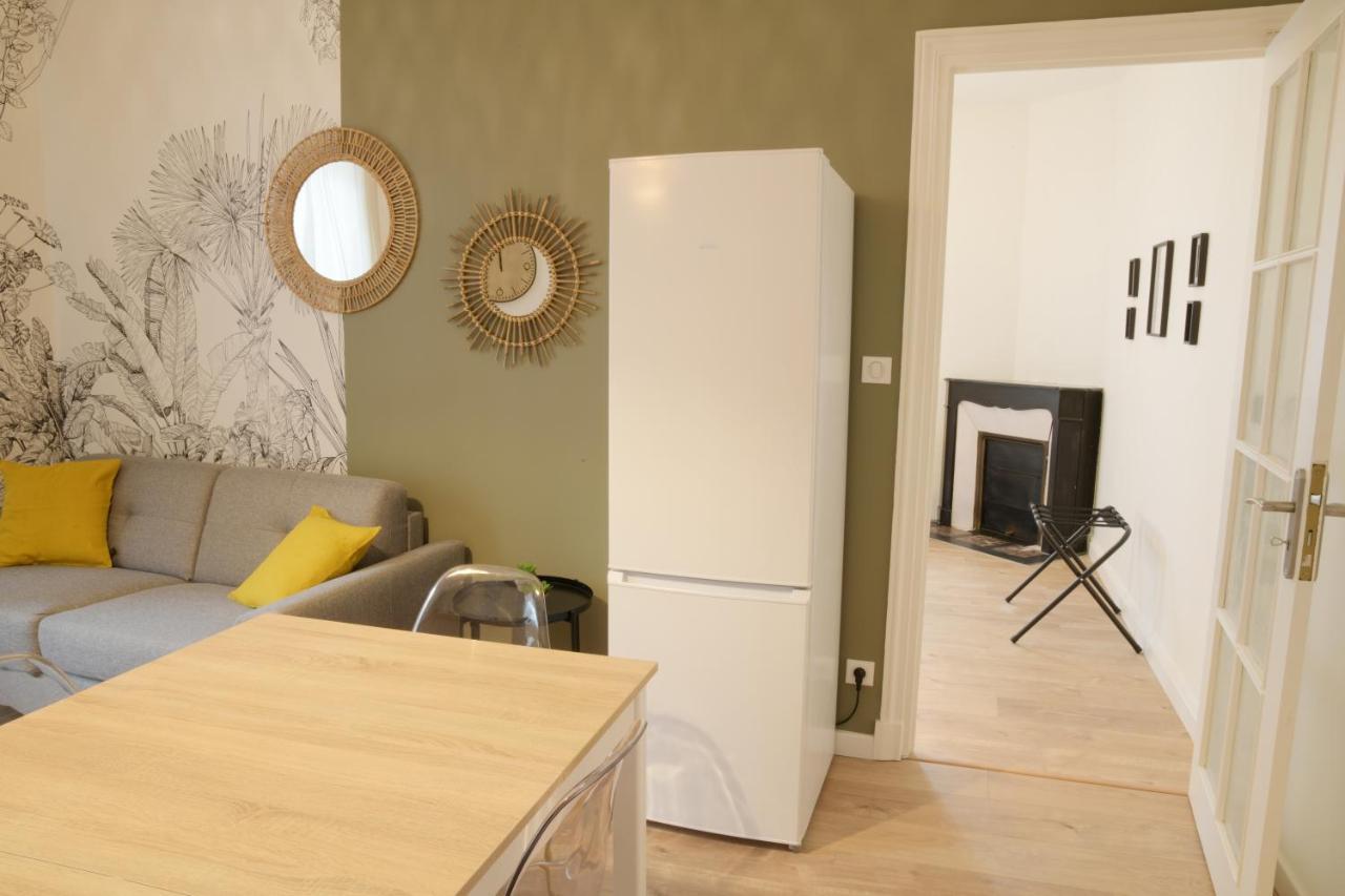 T3 De Charme Situe En Hyper Centre Avec Wifi, Linge, Draps, Savons Et Serviettes Fournis Cognac Room photo